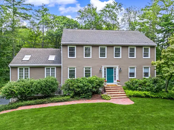 8 Erika Dr, Hopkinton, MA 01748