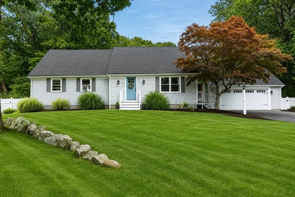 13 Old Powder House Rd, Lakeville, MA 02347 - #1