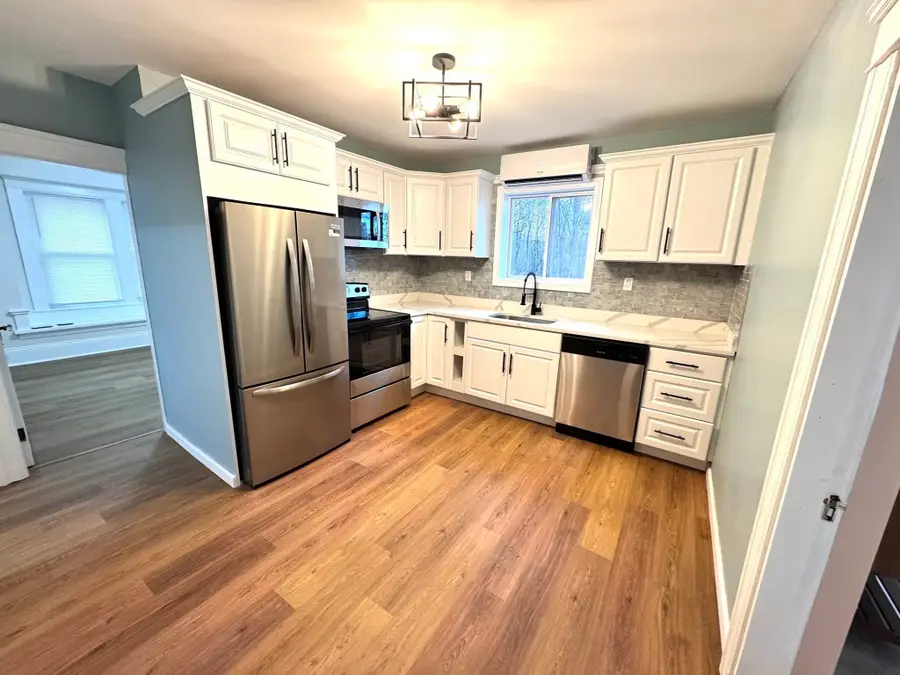 9 Idalla Ave, Worcester, MA 01606 - #2
