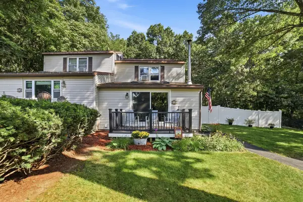 31-A Belcourt Rd, Worcester, MA 01605
