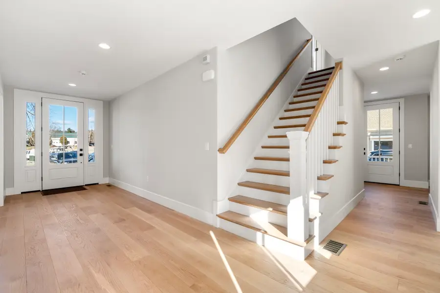 64 Country Farm Road, Framingham, MA 01701 - #2