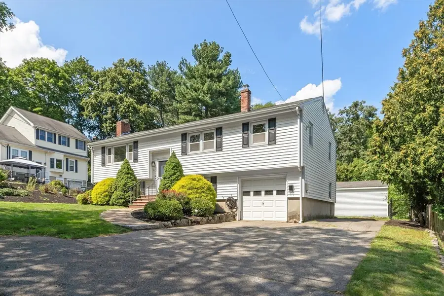 7 Locust Street, Reading, MA 01867 - #2