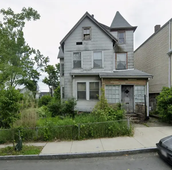 15R & 15 Lambert Ave, Chelsea, MA 02150
