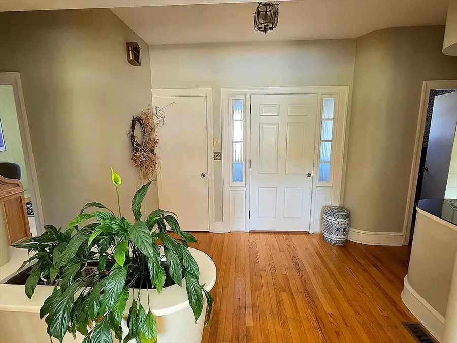 1015 Madison St, Fall River, MA 02720 - #3