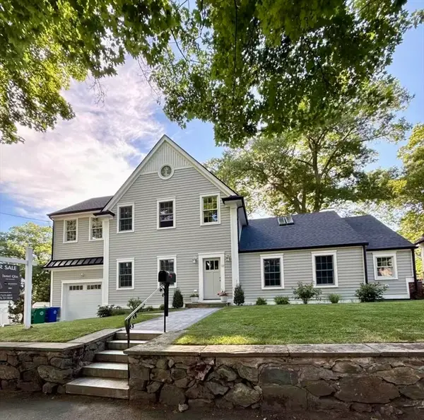 32 Hickory Cliff Rd, Newton, MA 02464