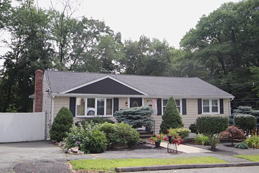 1 Biscayne Ave., Saugus, MA 01906 - #3