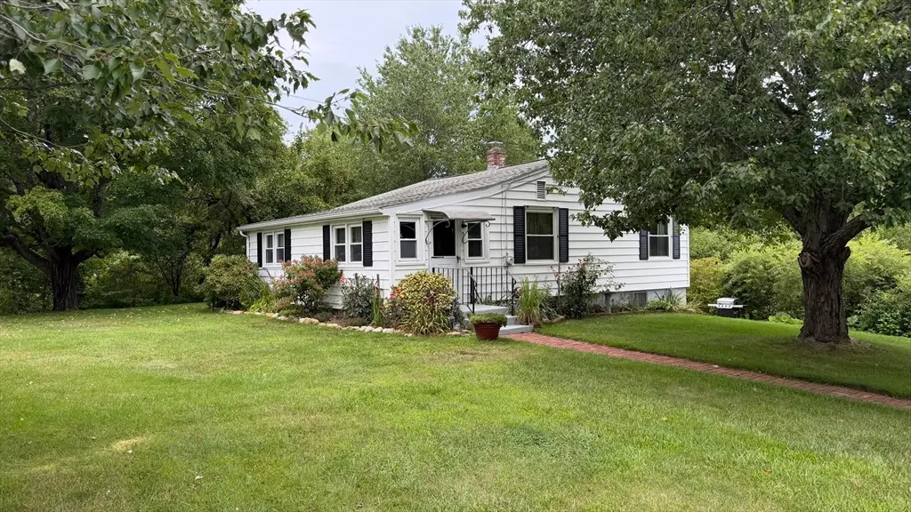 142 W Main St, Spencer, MA 01562 - #1