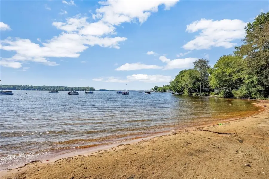 15 Beechwood Ave, Lakeville, MA 02347 - #3