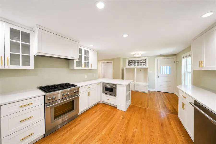 96 Wompatuck Rd, Hingham, MA 02043 - #3