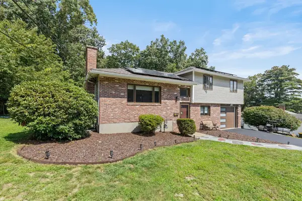 27 Lyman Rd, Framingham, MA 01701