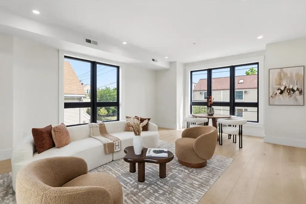 17 Holmes #4, Quincy, MA 02171 - #1