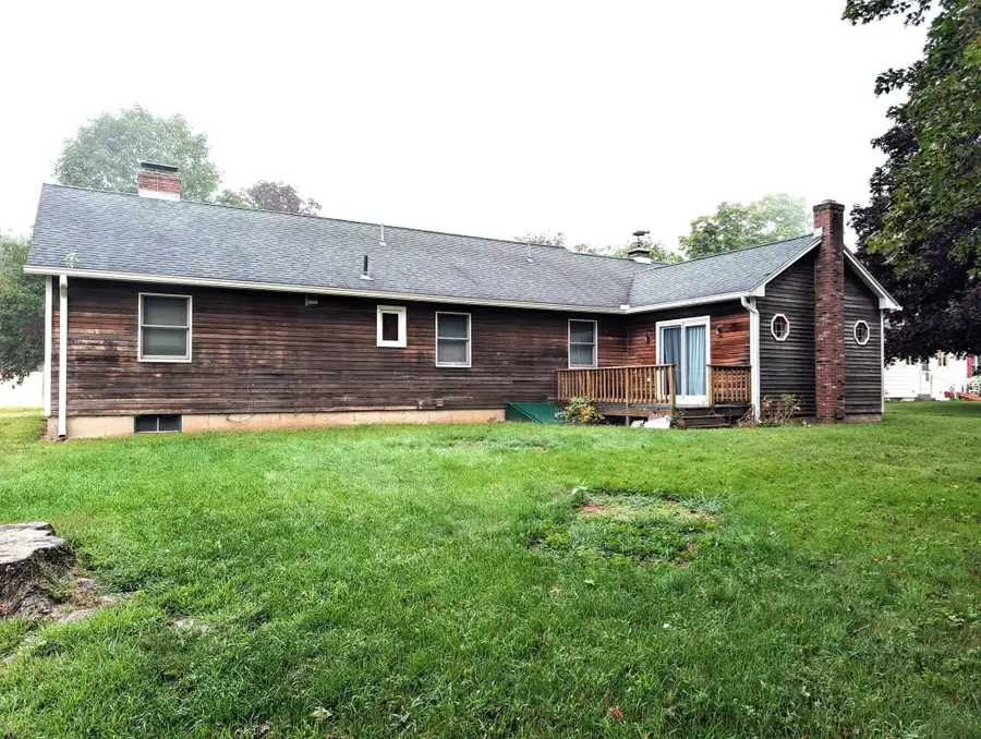 7 Allen St, West Brookfield, MA 01585 - #3