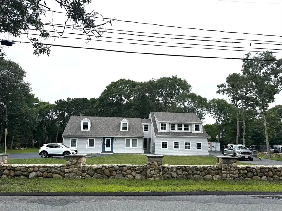 4 Edgerton Dr, North Falmouth, MA 02556 - #2