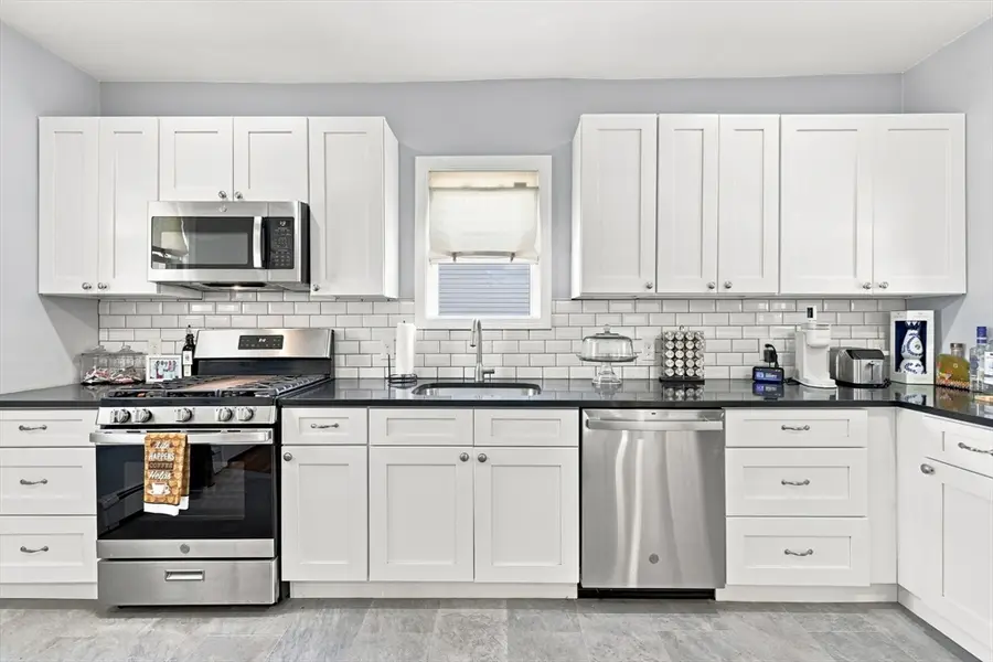 93 Parker St, Chelsea, MA 02150 - #2