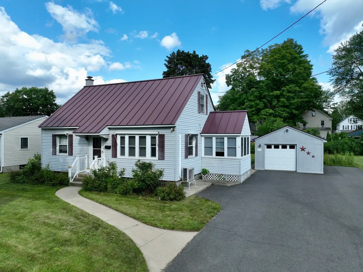 81 Vernon St, Greenfield, MA 01301 - #1