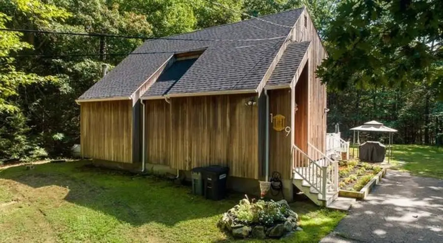 19 Jade, Derry, NH 03038 - #2