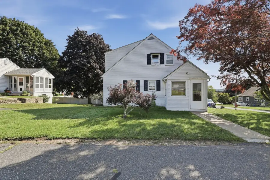 4 Washington Street, Milford, MA 01757 - #3