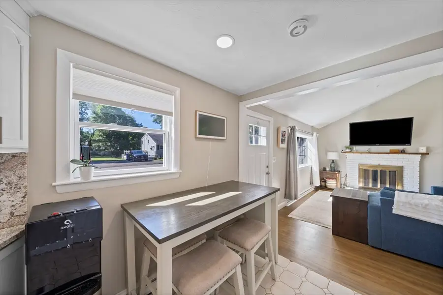 11 Virginia Cir, Randolph, MA 02368 - #3
