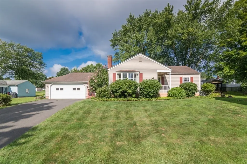 98 Circle Dr, West Springfield, MA 01089 - #1
