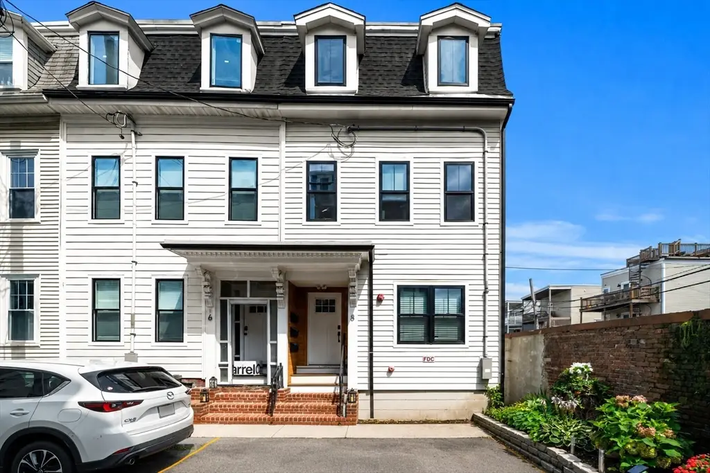 8 Viking St, Boston, MA 02127 - #1
