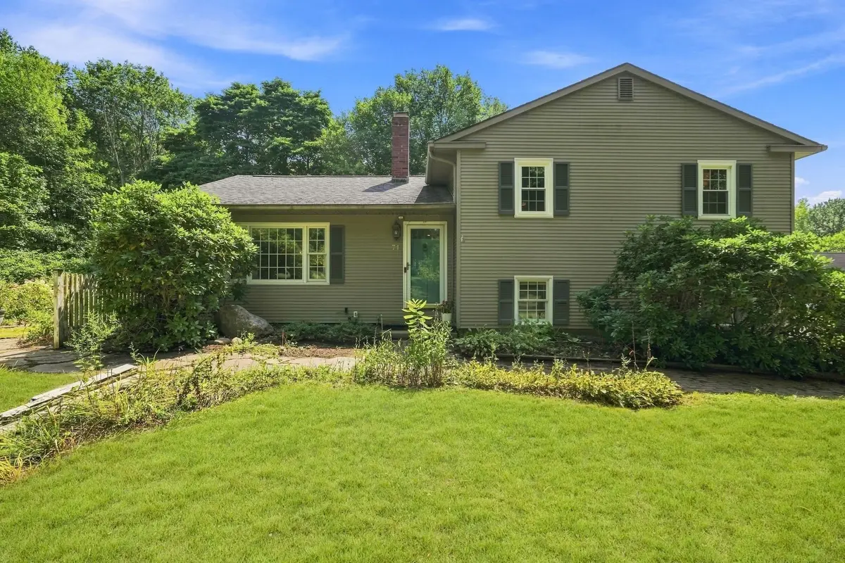 71 Mt Holyoke Drive, Amherst, MA 01002 - #1