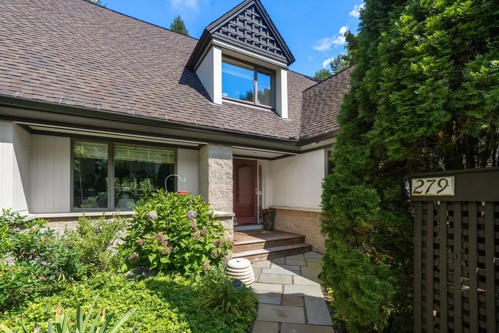 279 Nahanton St #279, Newton, MA 02459 - #1