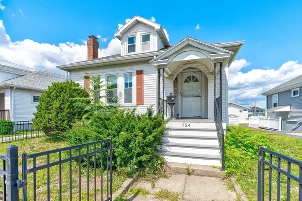 334 Sea St, Quincy, MA 02169