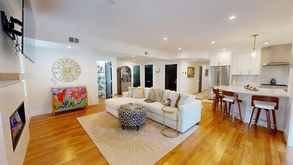 20 Lawrence St #2, Wakefield, MA 02150 - #1