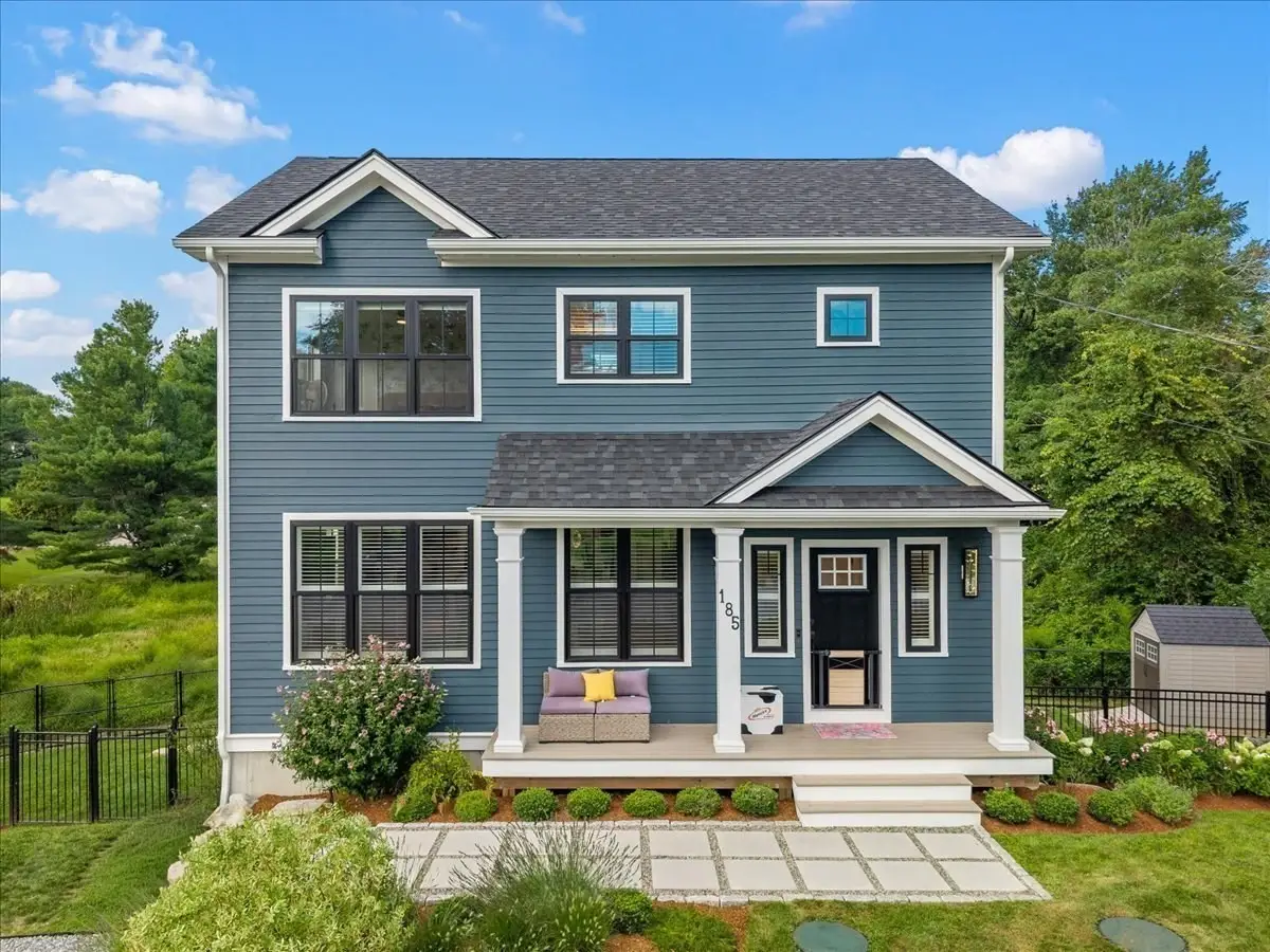 185 Locust St, Swansea, MA 02777 - #1