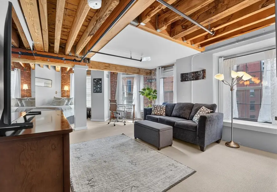 99-105 Broad St #6G, Boston, MA 02110 - #3