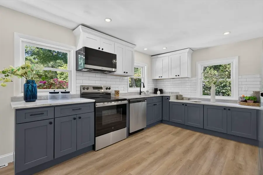 46 Lake Shore Dr, East Falmouth, MA 02536 - #2