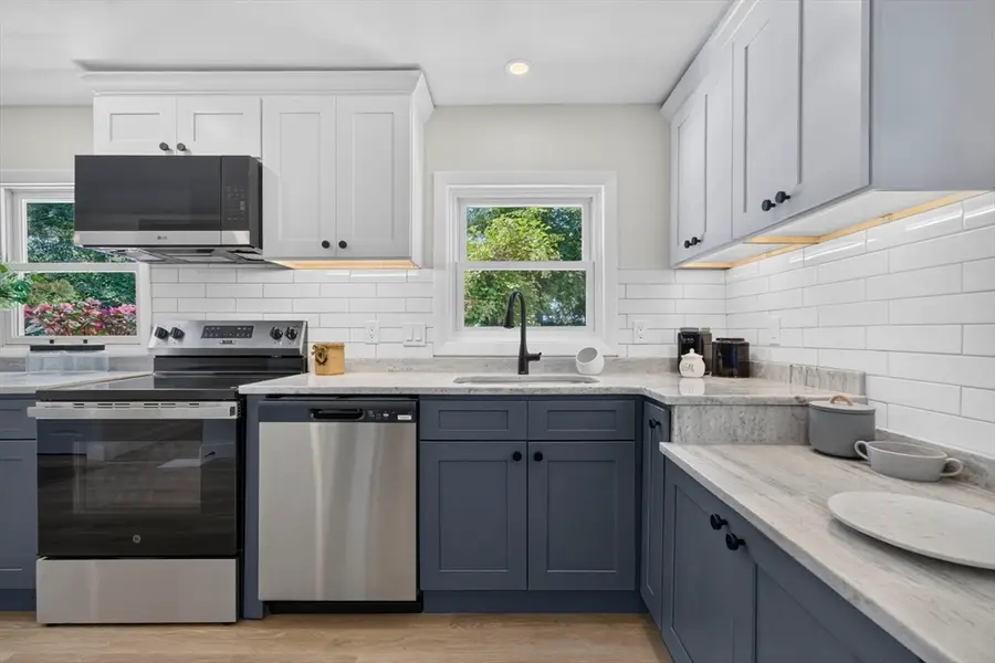 46 Lake Shore Dr, East Falmouth, MA 02536 - #3
