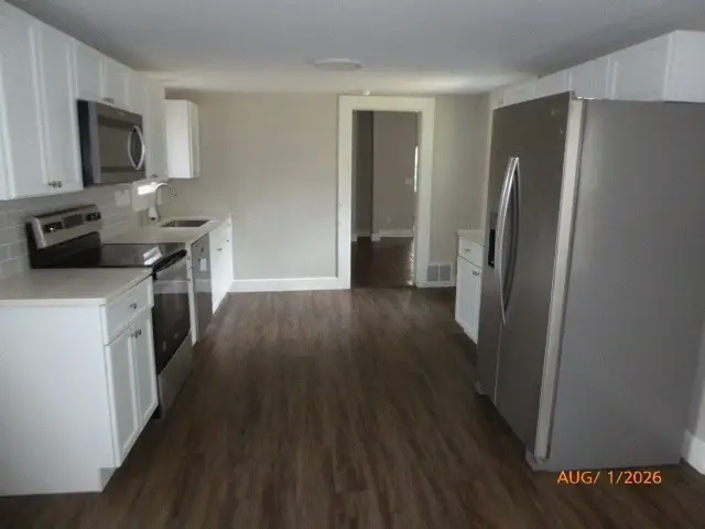 24 Pendleton Ave, Chicopee, MA 01020 - #3