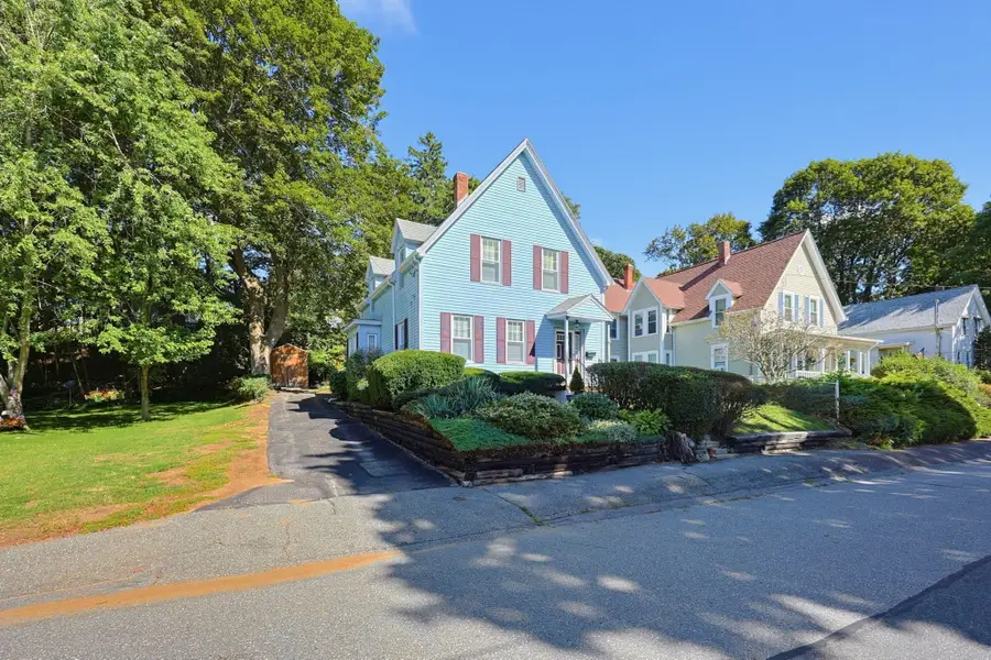 19 Irving St, Spencer, MA 01562 - #2