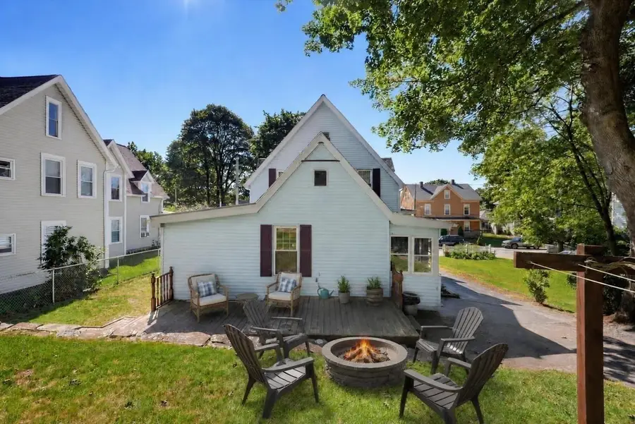 19 Irving St, Spencer, MA 01562 - #3