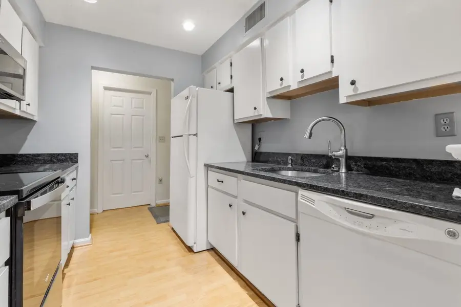 12 Beals Cove Rd #B, Hingham, MA 02043 - #2