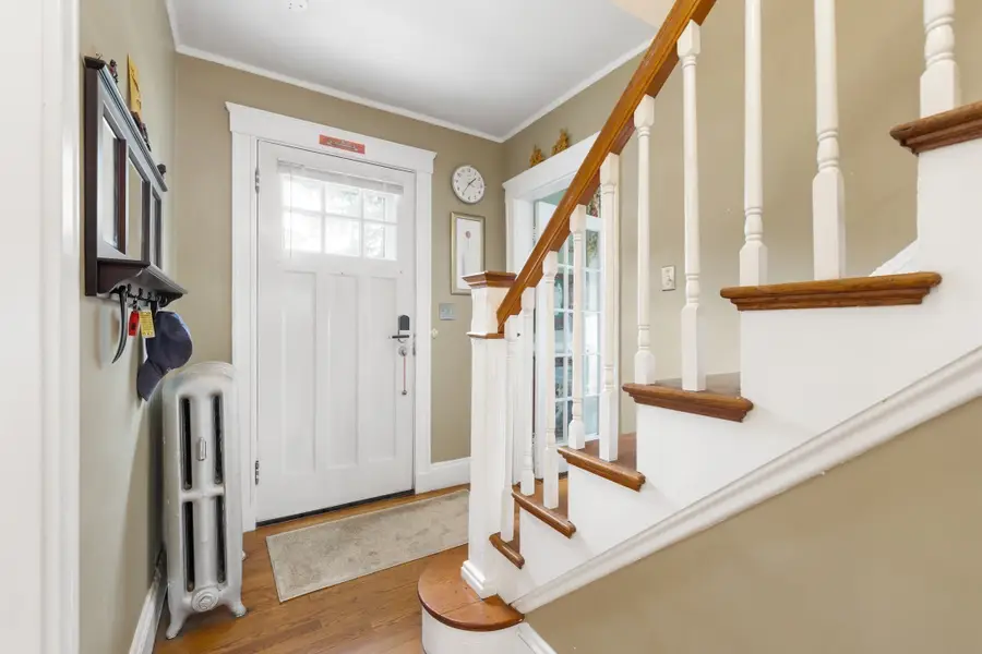 820 Beaver St, Waltham, MA 02452 - #3