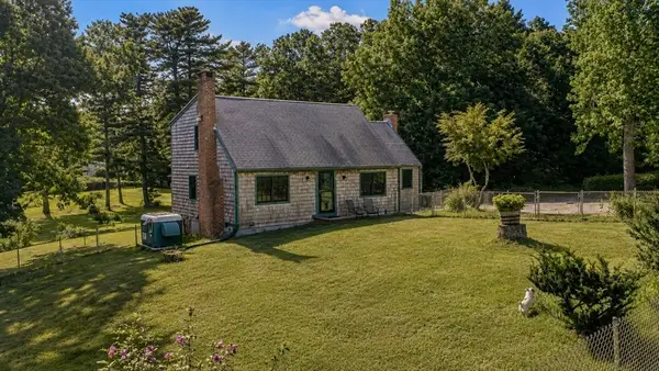 36 Colby Dr, Halifax, MA 02338