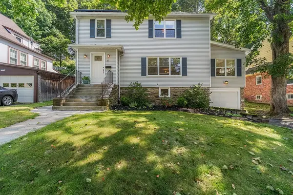 15 S Flagg St, Worcester, MA 01602