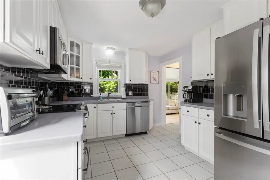 4 Maxdale Rd, Worcester, MA 01602 - #3