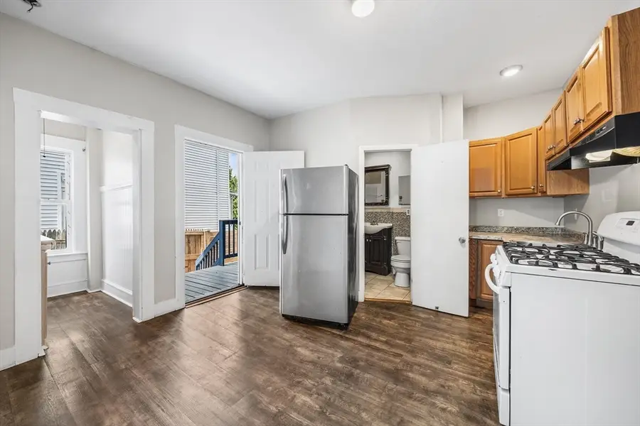 5 Freeland Ter, Worcester, MA 01603 - #2