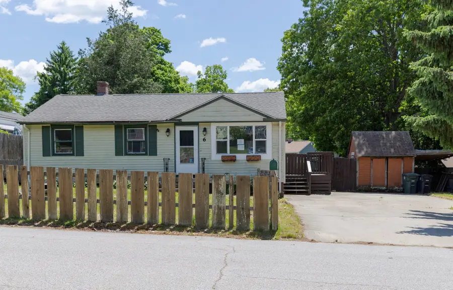 6 Kathy Ave, Coventry, RI 02816 - #2