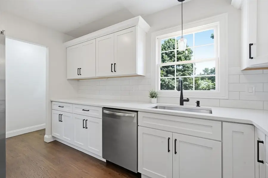 15 Hilltop Ter, Ludlow, MA 01056 - #3