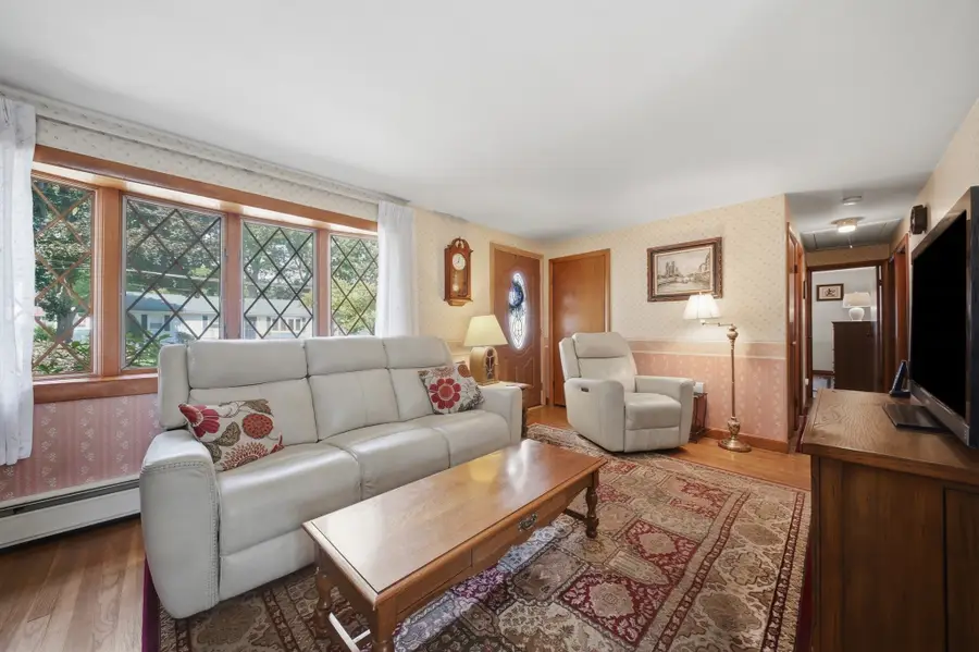6 Marcus Rd, Wilmington, MA 01887 - #2