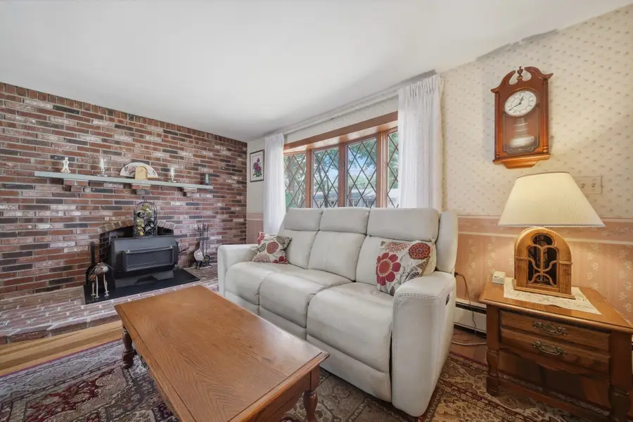 6 Marcus Rd, Wilmington, MA 01887 - #3