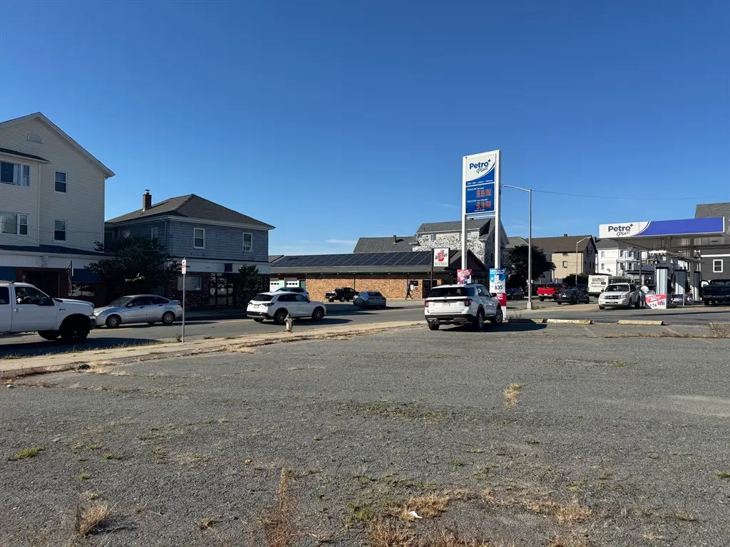 1732 S Main St, Fall River, MA 02724 - #1
