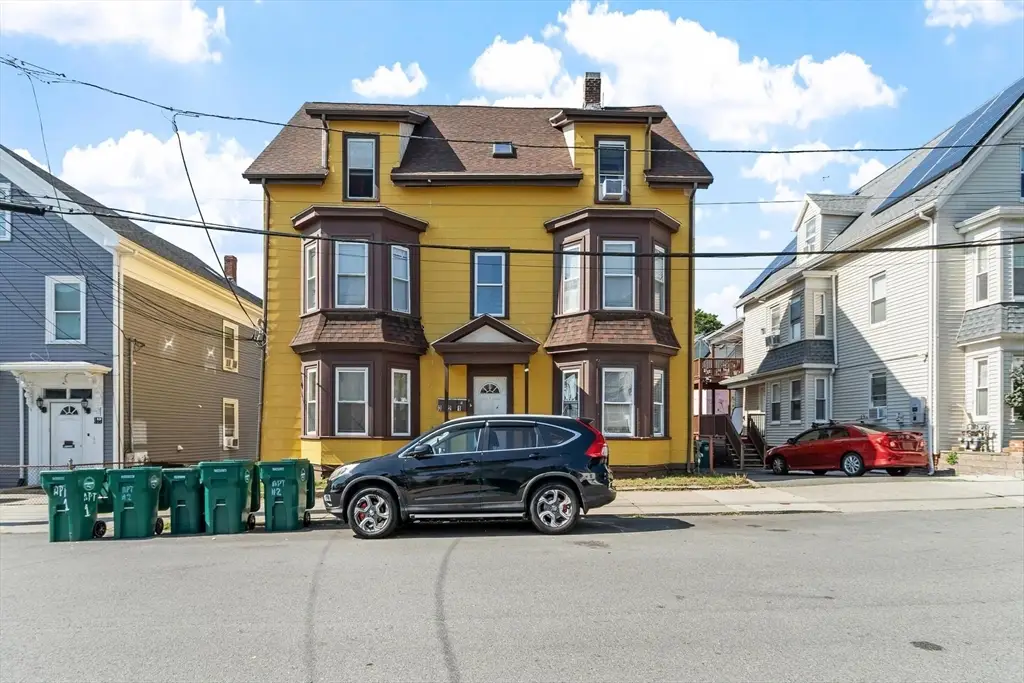 107 Hollingsworth St, Lynn, MA 01902 - #1