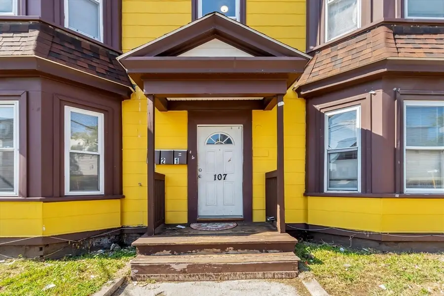 107 Hollingsworth St, Lynn, MA 01902 - #2