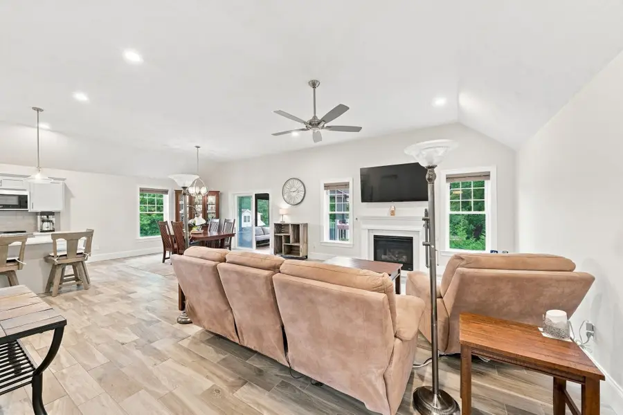 59 Waterford Cir, Dighton, MA 02715 - #3