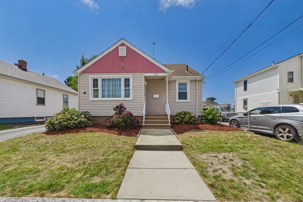 261 Ames St, Fall River, MA 02721 - #1